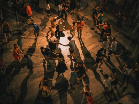 Belarus State TV Portrays Polish Nightclub Party as Dance in Ukrainian Church. Original Video Revealed by WTF