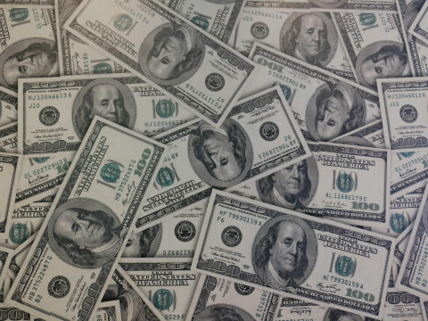 Адмяніць санкцыі, каб выратаваць долар? Васкрасенскі заблытаўся ў планах ЗША