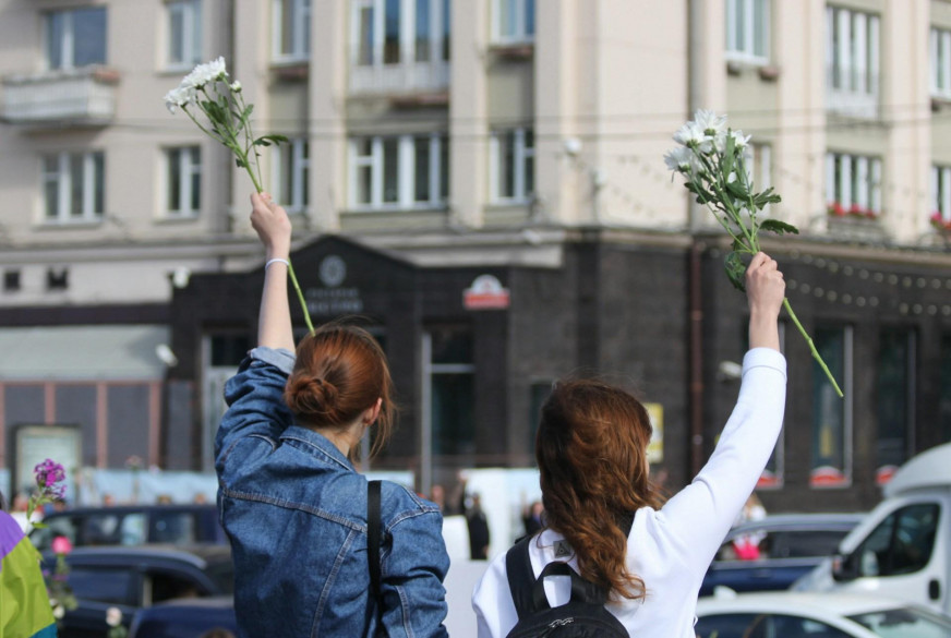 Has Europe forgotten? How ZhS Premium distorted the results of a survey about Belarus and the 2020 protests