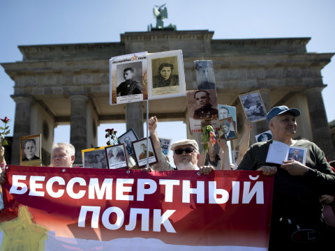 Фейки недели: Российские политологи и СМИ заявляют, что немцы не чувствуют вины за Вторую Мировую войну