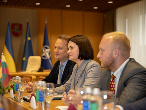 Азарёнок выдал открытие во Флоренции шелтера для репрессированных за покупку недвижимости офисом Тихановской