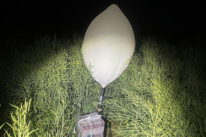 Why not Poland? A News.by host claimed to have found an “anomaly” involving balloons along the Belarusian-Lithuanian border