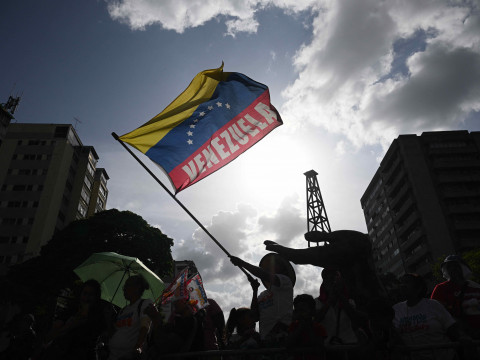 Old videos instead of fresh rallies: what is wrong with reports of support for Maduro
