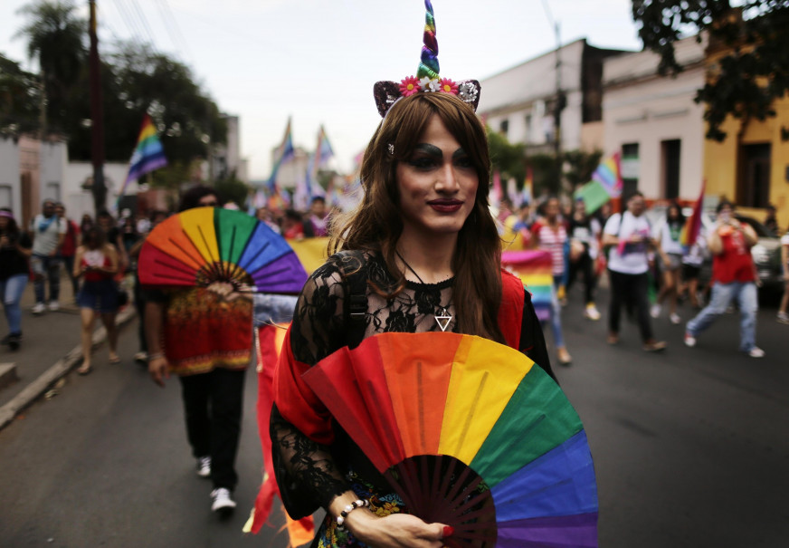 “Trans women can now get pregnant, too.” Radio host Uladzimir Kazakou claimed to find something in the European Parliament resolution that, in fact, is not there