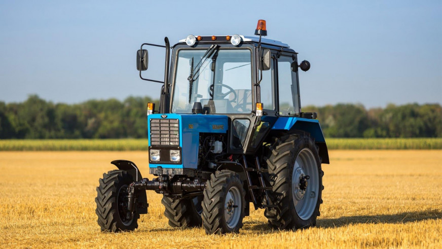 Is the Belarus tractor featured in the U.S. Book of Honor? How the MTZ-80 testing was framed as a triumph over international tractor competitors