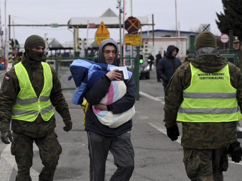 Will all unemployed Ukrainians be deported from Poland? A Belarusian Radio host expanded an opposition party’s proposal
