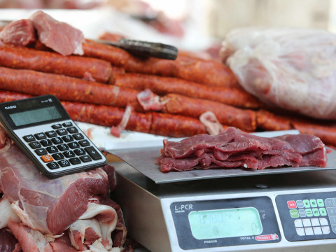 Латвія не можа сябе пракарміць? ДзяржСМІ ператварылі адсотак тавараў латвійскай вытворчасці ў паказнік харчовай бяспекі
