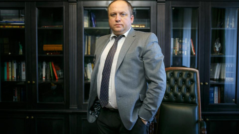 Карумпаваны рыцар. Якімі бізнесамі валодае і навошта афармляе іх на ксяндза набліжаны да Лукашэнкі бізнесовец Зайцаў